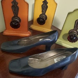 FINAL MARKDOWN: Women's 2.5" Heel